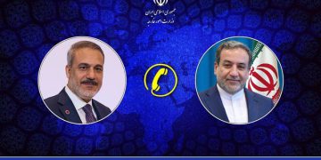 وەزیرانی دەرەوەی ئێران و تورکیا دوایین گۆڕانکارییەکانی ناوچەکەیان تاوتوێ کرد