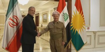 چاوپێکەوتنی دکتۆر پزیشکیان و مەسعود بارزانی