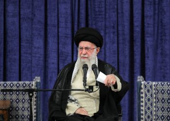 حەزرەتی ئایەتوڵڵا خامنەیی: حزبوڵڵا چارەنووسی ناوچەکە دیاری دەکات