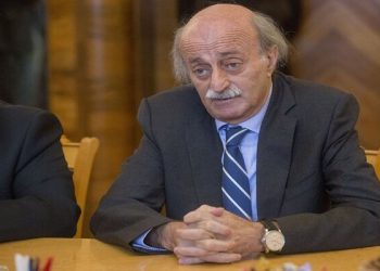 وەلید جونبەلات: دەبێت بۆ شەڕێکی چارەنووسساز ئامادە بین