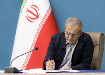 پزیشکیان: لە گەڵ ڕۆژهەڵات و ڕۆژئاوای جیهان پەیوەندیمان هەیە