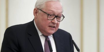 ڕووسیا: درێژە بە پەرەپێدانی پەیوەندییەکانمان لە گەڵ ئێران دەدەین