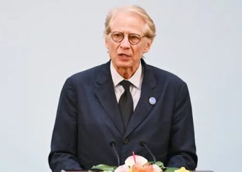 سەرۆک وەزیرانی پێشووی فەرەنسا: ڕووداوەکانی غەززە فەزیحەیەکی گەورەی مێژووییە