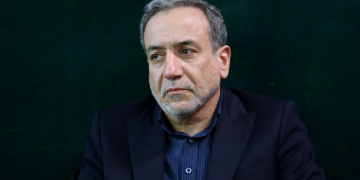 عێراقچی: ئەمریکا هاوبەشی تاوانی تیرۆری شەهید سەید حەسەن نەسروڵڵایە