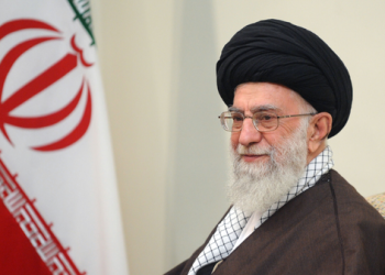 حەزرەتی ئایەتوڵڵا خامنەیی ڕەزامەندییان لە سەر لێبوردن، کەمکردنەوە و گۆڕینی سزای هەزاران زیندانی دەربڕی