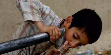 ئەو نەخۆشییانەی بە هۆی خواردنەوەی ئاوی پیسەوە درووست دەبن