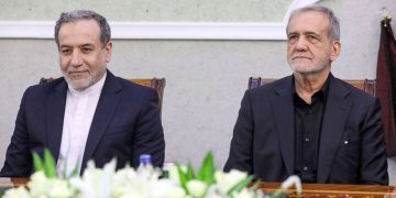 عێراقچی: دیپلۆماسیەتی سەرۆک پزیشکیان لە عێراق ئاسۆی نوێ دەکاتەوە