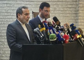 عێراقچی: زایۆنیستەکان دەتوانن ئیرادەمان تاقیبکەنەوە