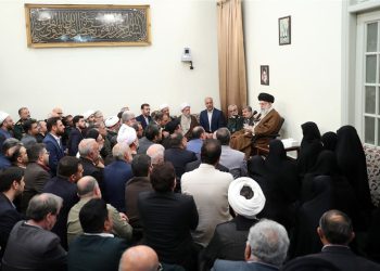 حەزرەتی ئایەتوڵڵا خامنەیی: خەبات و تیکۆشانی نەسروڵڵا و سینوار چارەنووسی ناوچەکەی گۆڕی