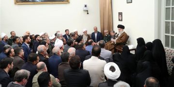 حەزرەتی ئایەتوڵڵا خامنەیی: خەبات و تیکۆشانی نەسروڵڵا و سینوار چارەنووسی ناوچەکەی گۆڕی