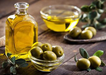 ئەگەر زەیتی زەیتون زۆر بخورێت چی ڕوو دەدات؟