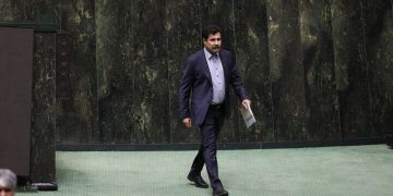 یەکەم کوردی سوننە وەک جێگری سەرۆک کۆماری ئێران دەستبەکار دەبێت