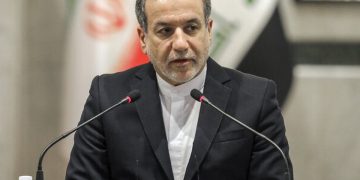 عێراقچی: سێ دوورگەکە هەمیشە وەک بەشێک لە خاکی ئێران دەمێننەوە