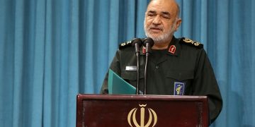 فەرماندەی سوپای پاسداران: هێرشە مووشەکییەکە تەنیا هۆشدارییەک بووە