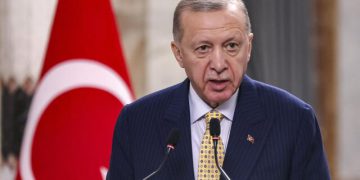 ئەردۆغان: نتانیاهۆش وەک هیتلەر ڕادەگیرێت