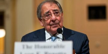 سەرۆکی پێشووی سی ئای ئەی: ئیسرائیل هێرش بکات ئێران وەڵام دەداتەوە