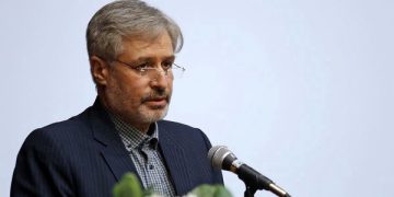 مامۆستایەکی زانکۆ لە ئێران خانوویەکی 12 ملیار تمەنیی پێشکەش بە بەرەی خۆڕاگری کرد