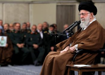 ڕژێمی زایۆنیستی دەبێت لە هێز و ئیرادەی گەل و گەنجانی ئێرانی تێبگات