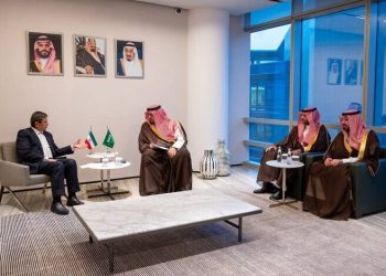 وەزیری ئابوری ئێران لە گەڵ وەزیری وەبەرهێنانی سعوودیە کۆبووە