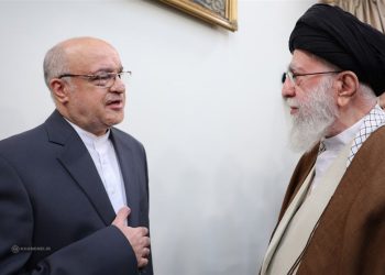 چاوپێکەوتنی موجتەبا ئەمانی و ڕێبەری مەزنی شۆڕشی ئیسلامی ئێران