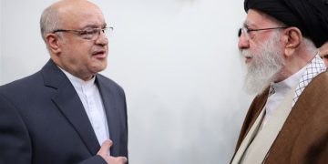 چاوپێکەوتنی موجتەبا ئەمانی و ڕێبەری مەزنی شۆڕشی ئیسلامی ئێران