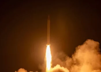 یەمەنییەکان بە مووشەکی پێشکەوتوو هێرشیان کردە سەر ڕژێمی زایۆنیستی