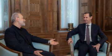 عەلی لاریجانی لە گەڵ بەشار ئەسەد کۆبووە