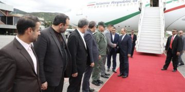 ئێران: پەرە بە هاوکارییە ئابوری و بازرگانییەکان لە گەڵ ڤەنزوێلا دەدەین