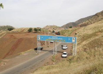 لە دەروازەی شۆشمێ هاتووچۆی گەشتیاران و ئۆتۆمبێل دەست پێدەکات