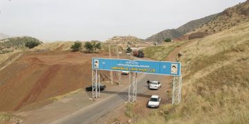 لە دەروازەی شۆشمێ هاتووچۆی گەشتیاران و ئۆتۆمبێل دەست پێدەکات