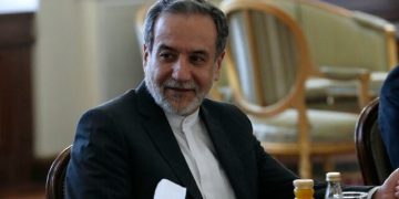 وەزیری دەرەوەی ئێران سەردانی پاکستان دەکات