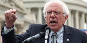 ساندرز: ئەمریکا هاوبەشی تاوانەکانی ئیسرائیلە لە غەززە