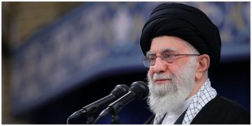 پەیامی ڕێبەری مەزنی شۆڕشی ئیسلامی ئێران بە بۆنەی یادی لەدایکبوونی حەزرەتی عیسا (د.خ)