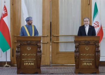 پەیامی عۆمان بۆ پزیشکیان / عێراقچی: ئاسایشی سوریامان دەوێت