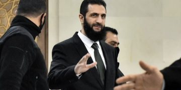 تاقمەکەی جۆلانی داوای 300 ملیار دۆلار قەرەبوو لە ئێران دەکەن