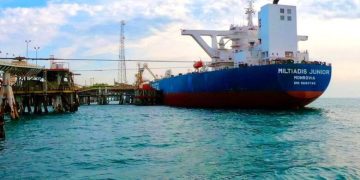 عێراق لە هەناردەی نەوت بۆ ئەمریکا پێش سعوودیە کەوت