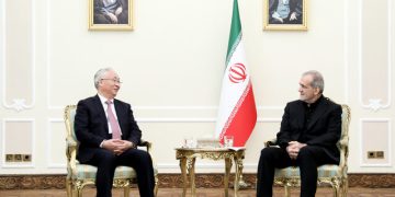 پزیشکیان: بە جیدی بەدواداچوون بۆ جێبەجێکردنی ڕێکەوتنی هەمەلایەنەی نێوان ئێران و چین دەکەین