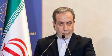 عێراقچی: ئەوانەی خۆیان بە براوەی سوریا دەزانن با چاوەڕێی داهاتوو بکەن