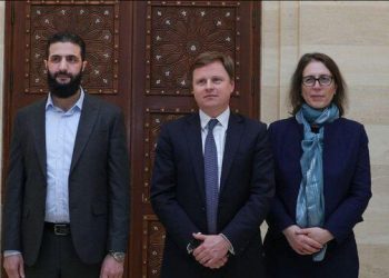 دیپلۆماتکارانی بەریتانیا سەردانی جۆلانییان کرد