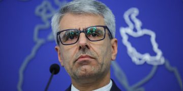 بەقایی: فەرمانبەرێکی خۆجێی باڵیۆزخانەی ئێران لە دیمەشق شەهید بوو