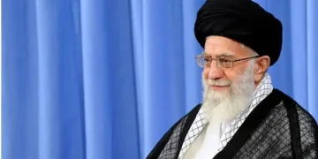 حەزرەتی ئایەتوڵڵا خامنەیی: گەیاندنی پەیام و گێڕانەوەی ڕاستییەکان لە ئامرازە سەربازییەکان گرنگترە