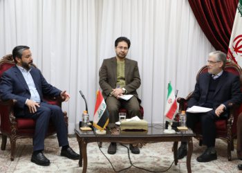 ئێران ئامادەیە لقی زانکۆکانی لە عێراقدا بکاتەوە