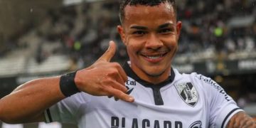 یاریزانە گەنجەکەی بەڕازیل پەیوەندی بە یانەی ئەلهیلالی سعوودیەوە کرد