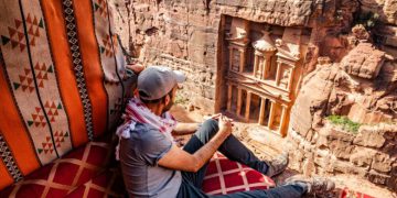 کەرتی گەشتیاریی ئەردەن بە هۆی ڕووداوەکانی ناوچەکەوە ڕوبەڕوی قەیران بووەتەوە