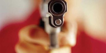 کەسێک لە پاڕیزگای لوڕستانی ئێران سێ خوشکی خۆیی کوشت