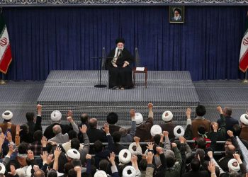 حەزرەتی ئایەتوڵڵا خامنەیی: ئەمریکا لە بەرامبەر ئێران تووشی حیساباتی هەڵە بووە