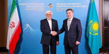 ئێران و کازاخستان پەرە بە ئاڵوگۆڕە بازرگانییەکانی نێوانیان دەدەن