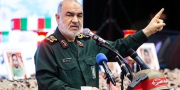 سەلامی: ئێران پێویستی بە گرووپەکانی ناوچەکە بۆ وەڵامدانەوەی دوژمن نییە