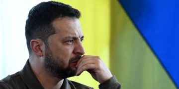 هاوکارییە سەربازییەکانی ئەمریکا بۆ ئۆکرانیا ڕاگیرا