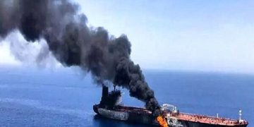 گەورە کۆمپانیاکانی بواری کەشتیوانی بۆ دەریای سوور ناگەڕێنەوە